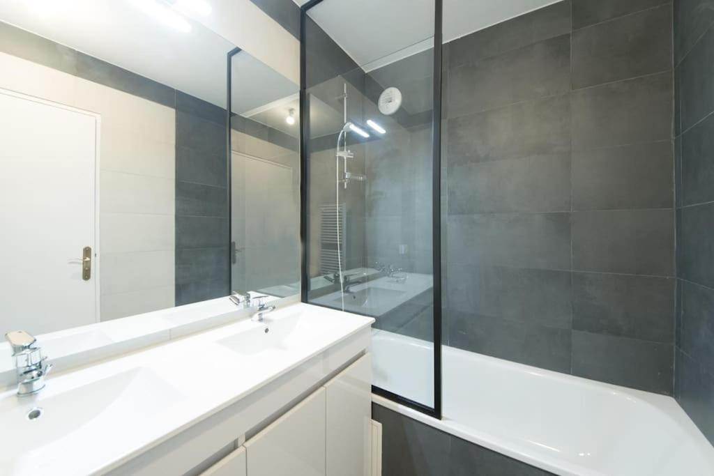 Suite Moderne Familiale 8 Pers - Disney 10M - 2 Sdb Bussy-Saint-Georges Exterior foto